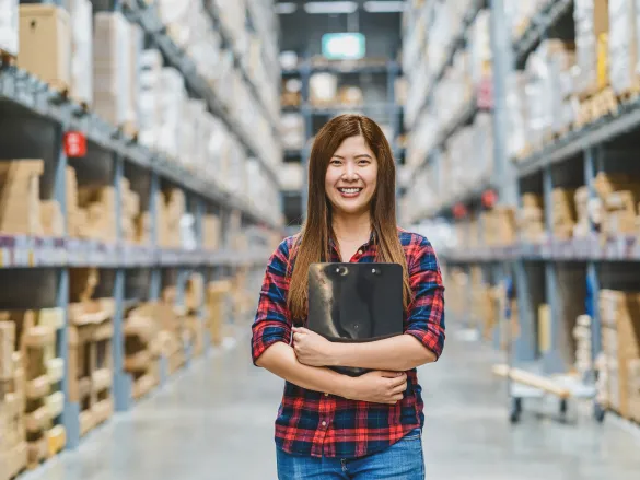 Industriekauffrau im Lager